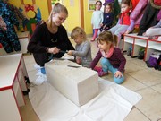 Šroubujeme, zatloukáme, vrtáme a řežeme -polytechnika ve školce